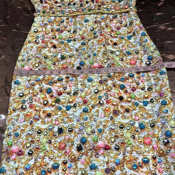 Beautiful  dress with stone - Picture 13 of 14